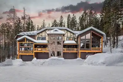 Image de Beautiful Mountain Modern Home, 4Bedroom, Spa