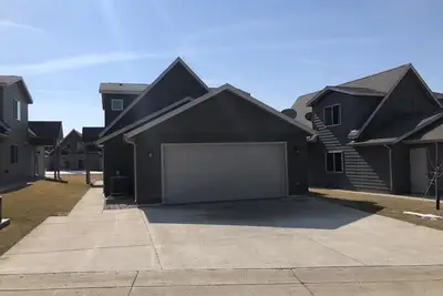 Image de Beautiful Bridges Bay Cabin w 3bd + Loft, 2. 5Bath, 1717 sq ft, 6 daily waterpark