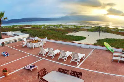 Image de Casa de Arte - Gorgeous Ocean Front Beach Home