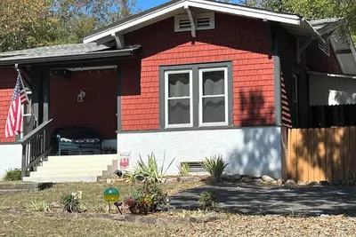 Image de Walk to Oaklawn Resort and Casino, beautiful 3bed 2bath!