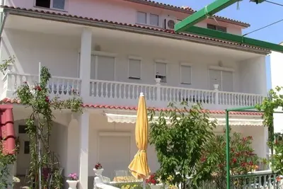 Image de Vacation home for 17 guests with 220m² in Palit (149955)