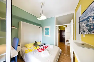 Image de Startupper's Pad in real Athenian neighbourhood