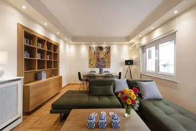 Image de Karneadou34 · Stylish Kolonaki 2 Bdr apartment