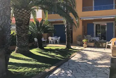 Image de Dans Petite Résidence Familiale Classée 2 Étoiles Joli Appartement