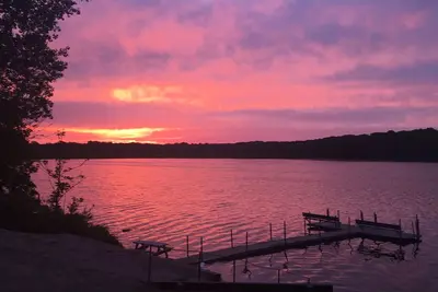 Image de Lakefront Hidden Gem!
