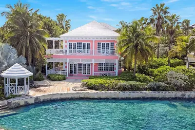 Image de Oceanfront 3 bed/3 bath-Exuma Bahamas w/dock rental \nSea Star Villa February Pt
