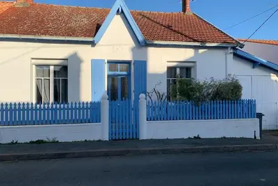Image de Maison de charme Ă 100m de la plage