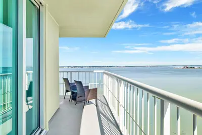 Image de Tristan Towers #11e | Amenities + Beach Access!