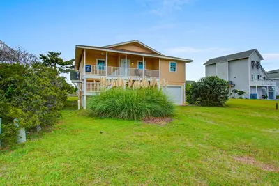 Image de Fantastic Waterfront House w/Patio, Free WiFi, Private Washer/Dryer, Central Ac