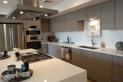 Image de Spectacular Portland on The Park Unit with 2 Master Bedroom Suites