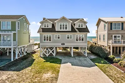 Image de Beachfront Home w/Two Oceanfront Covered Porches, Free WiFi, Central Ac, W/D