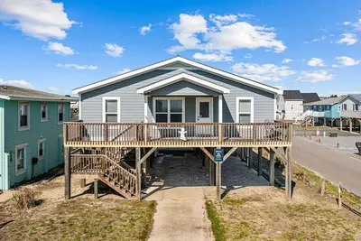 Image de Bright, Dog-Friendly Coastal Home w/Free WiFi, Central Ac, Private W/D, & Patio