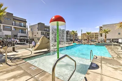 Image de Spacious St. George Townhome w/ Grill & Views!