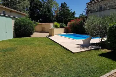 Image de Au coeur de la Provence, piscine privée, idéal pr tourisme et farniente, 8-10 p.