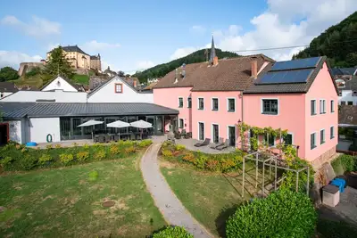 Image de Very cozy house (620 m2) with indoor pool, sauna and beautiful views