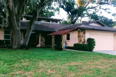 Image de Spacious 2 1/2 bed home.