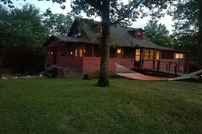 Image de Salt Creek Cabin at Lake Tenkiller