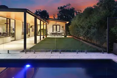 Image de Banksia House - 5 Bedroom 2 bathroom home with pool and large yard.