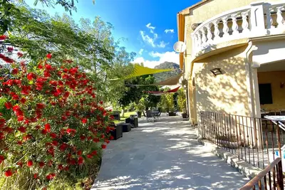 Image de 1 Apartment Pietralba with swimming pool \/ 15mn Sea
