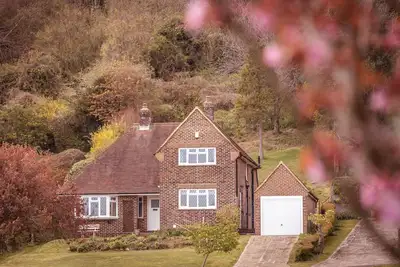 Image de Idyllic Country Cottage Green Pastures