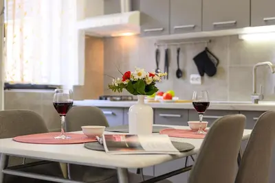 Image de Appartement de vacances Pula pour 1 - 4 personnes avec 2 chambres Ă coucher - Logement de vacances d