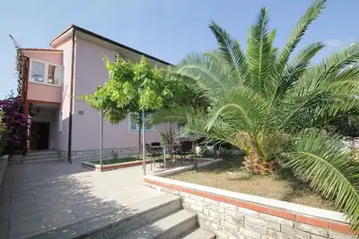 Image de Appartement de vacances Pula pour 1 - 4 personnes avec 1 chambre Ă coucher - Maison mitoyenne