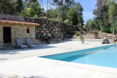 Image de Maison de vacances Tondela pour 1 - 9 personnes avec 4 chambres Ă coucher - Logement de vacances dan