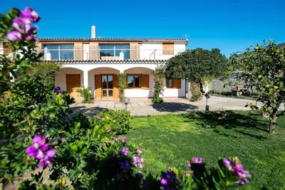 Image de Maison de vacances Quartu Sant'Elena pour 1 - 4 personnes avec 2 chambres à coucher - Maison jumelée