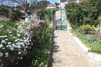 Image de Appartement de vacances Veli Losinj pour 1 - 7 personnes avec 3 chambres à coucher - Appartement de