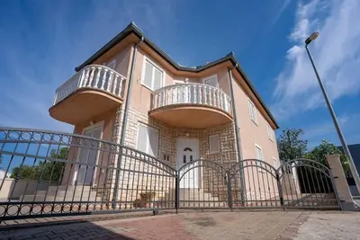 Image de Appartement de vacances Biograd na Moru pour 1 - 4 personnes avec 1 chambre Ă coucher - Maison de va