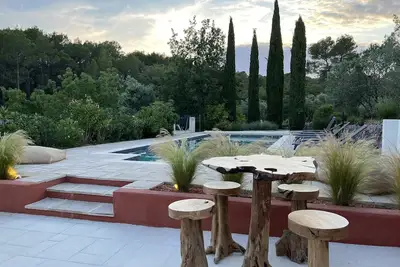 Image de Superbe Villa Provençale Climatisée avec Piscine et Proche du Village