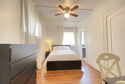 Image de The White House in Museum Park 6 Bed 6 Bath Ensuite Elegant Classic home