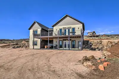 Image de Spacious Home w/ Mtn Views: 2 Mi to Bear Lake!