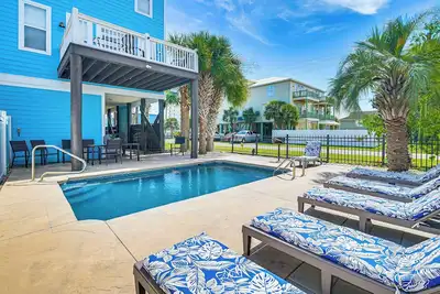 Image de Luxury Home w/ Ocean View, Private Pool, & Hot Tub