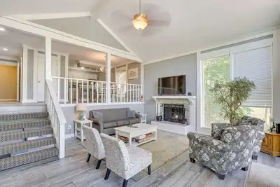 Image de Private Dock & Resort Access: Margaritaville Cabin