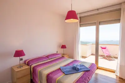 Image de Maison de vacances privée avec bain à remous, Wifi, piscine privée, climatisation, Tv, patio