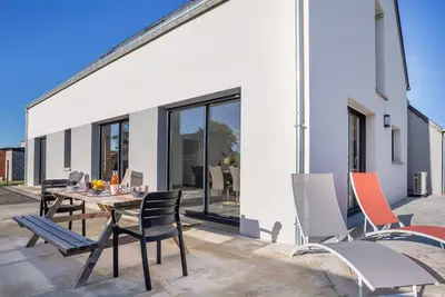 Image de Belle maison de vacances privée pour 10 personnes avec Wifi, Tv, terrasse, animaux admis et parking