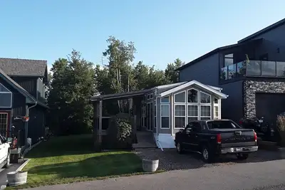 Image de Ghostpine Lake Golf Resort Cottage