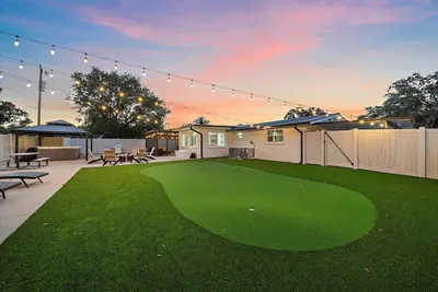 Image de Putt 'n Plunge Paradise: 3/2 House 10 mins to Downtown & 15 mins to Lido Beach