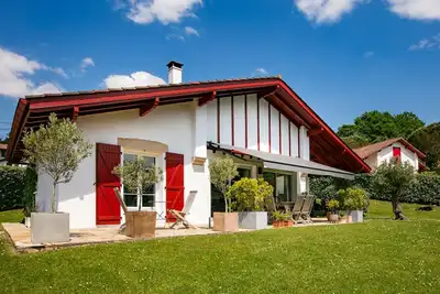 Image de Maison de charme style basque Ă Ascain