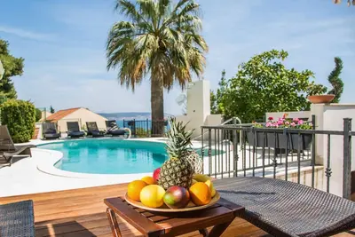 Maison de vacances Seget Donji pour 1 - 8 personnes avec 4 chambres à coucher - Maison mitoyenne