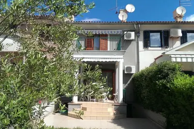 Image de Appartement de vacances Umag pour 1 - 5 personnes avec 2 chambres à coucher - Maison jumelée