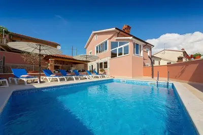 Image de Maison de vacances Kastelir pour 1 - 8 personnes avec 3 chambres à coucher - Maison de vacances