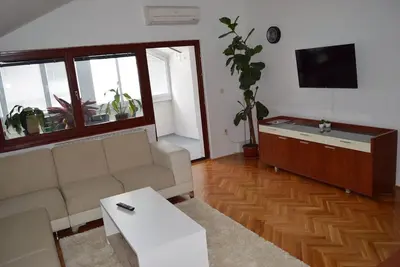 Image de Appartement de vacances IlidĹľa pour 1 - 8 personnes avec 3 chambres Ă coucher - Maison de vacances