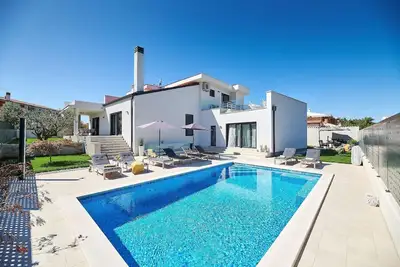 Image de Maison de vacances Buje pour 1 - 8 personnes avec 4 chambres à coucher - Maison de vacances
