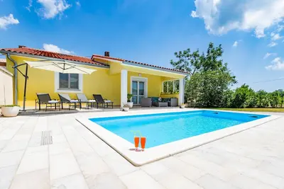 Image de Maison de vacances Hreljici pour 1 - 6 personnes avec 2 chambres Ă coucher - Maison mitoyenne