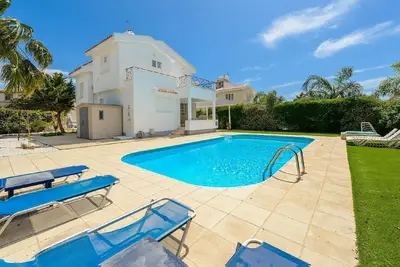 Image de Maison de vacances Ayia Napa pour 1 - 6 personnes avec 4 chambres Ă coucher - Maison de vacances