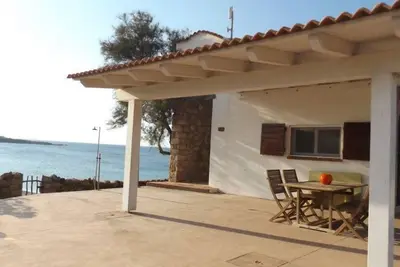Image de Maison de vacances Isola Rossa pour 1 - 5 personnes avec 2 chambres à coucher - Maison jumelée