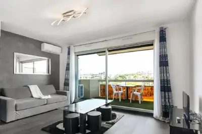 Image de Studio à Juan-les-pins à 300 mètres de la plage