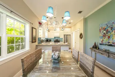 Image de The Mango Tree Cottage - Old Town Key West, Steps to Duval Street